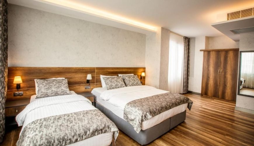 Superior Üç Kişilik Oda – Life Point Oteli