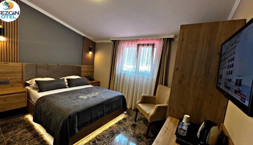 Loft Katında Göl Manzaralı Küçük Çift Kişilik Oda – – Sezgin Hotel